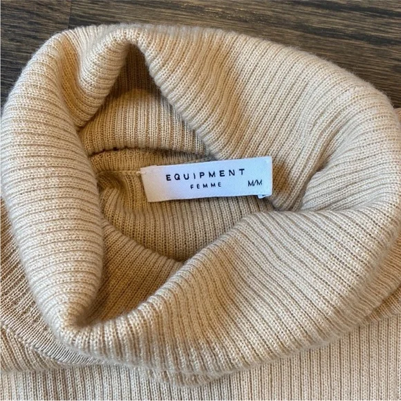 Equipment turtleneck size M - Picture 2 of 6